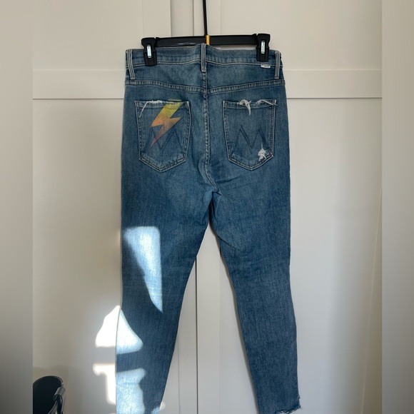 MOTHER - The Stunner Ankle Step Fray Jeans in Helter Skelter SIZE 27 Pre-owned - Picture 9 of 10